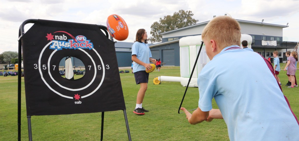 WGSFootballClinic22016
